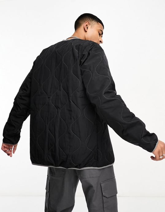 Columbia Doverwood crinkle fabric quilted liner jacket in black Exclusive at ASOS