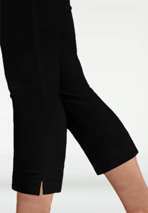 M&CO Womens Crop Stretch Trousers in Black - Image 3