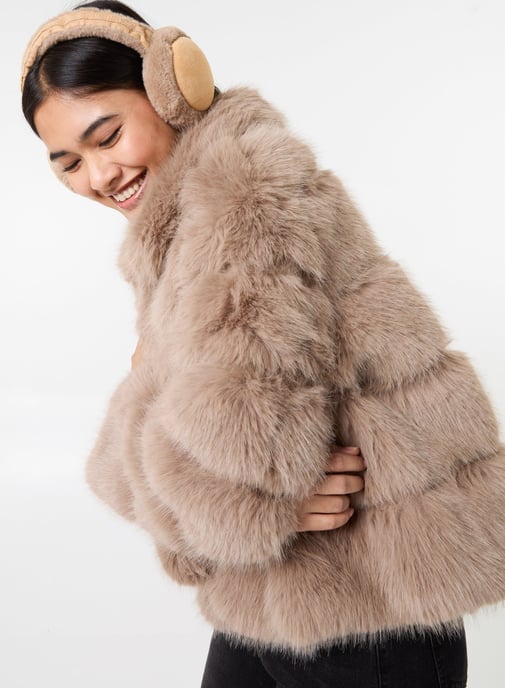 Cropped Fur Pelted Jacket - Image 2