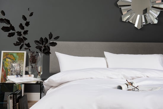 The Lyndon Company 800 Thread Count Duvet Set Super King Size White