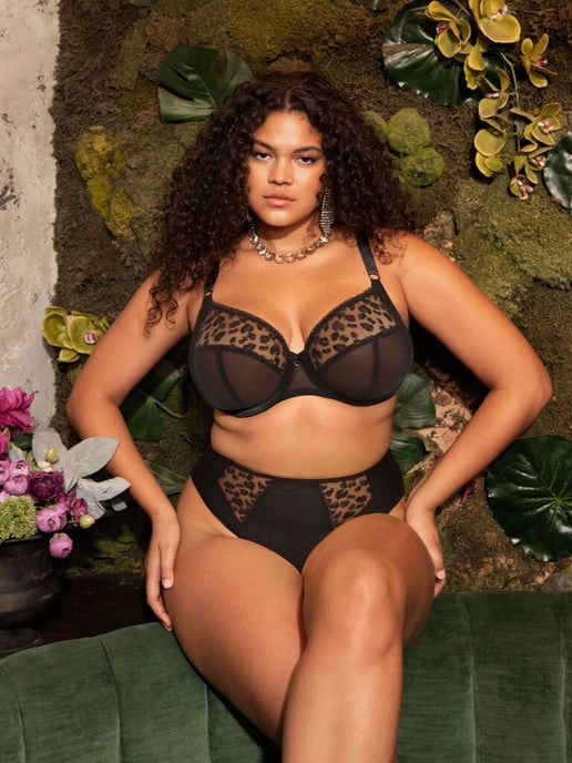 Namrah Bandless Plunge Bra - Image 2