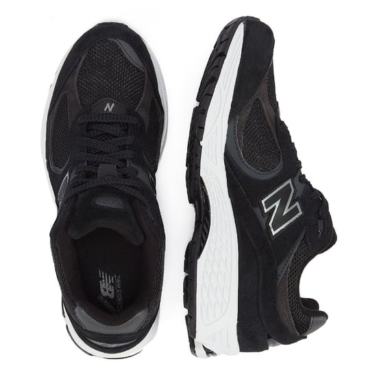 New Balance 2002 Suede Black Trainers - Image 6