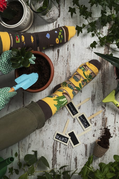 SPOX SOX - Mens & Ladies Mismatched Novelty Odd Socks - Gardening - Image 2