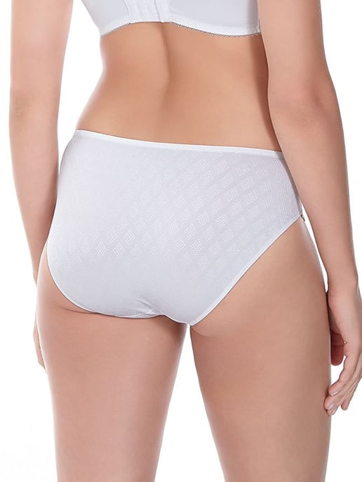 Jacqueline Brief