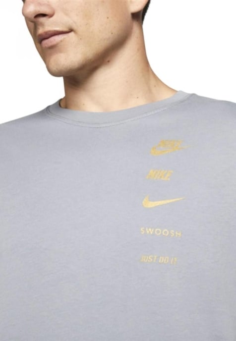 Nike Sportswear Standaard Issue T-Shirt in Poolgrijs - Image 3