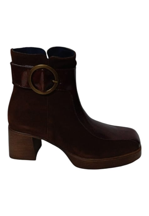 Brown women's heeled ankle boot