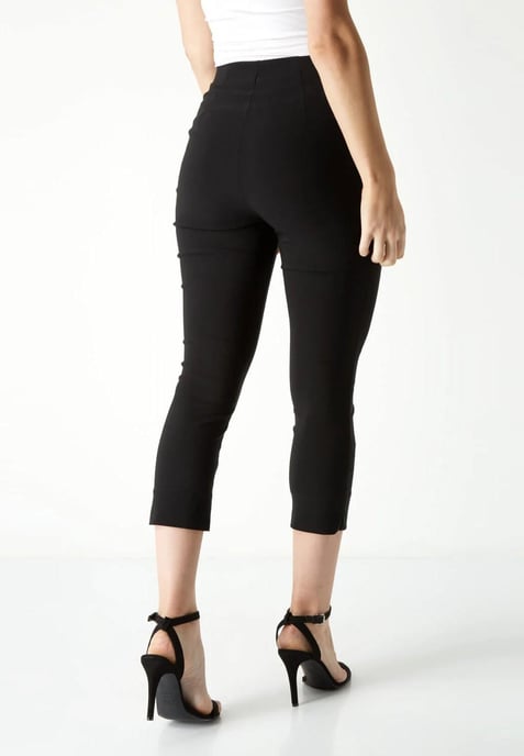 M&CO Womens Crop Stretch Trousers in Black - Image 2