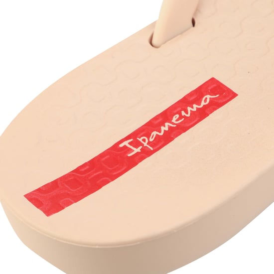Girl's Ipanema Maxi Hear Beach Shoe in Blush