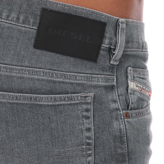Men's Diesel D-YENNOX Tapered Jeans in Denim - Image 3
