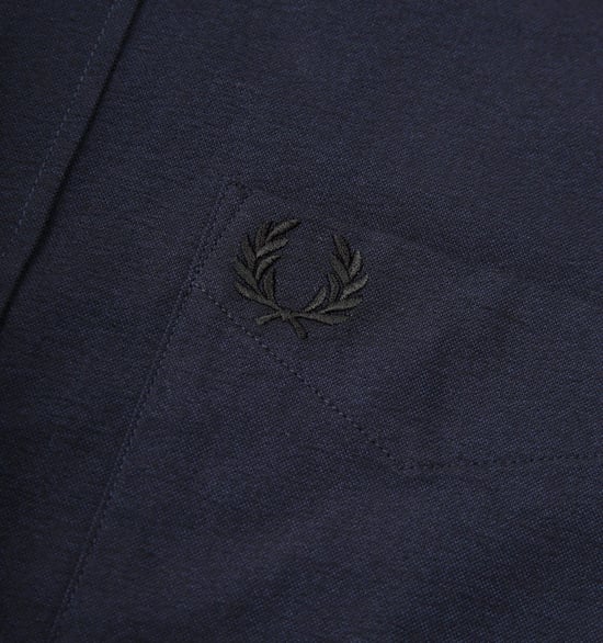 Fred Perry Branded Pocket French Marinblå långärmad Oxfordskjorta - Image 4