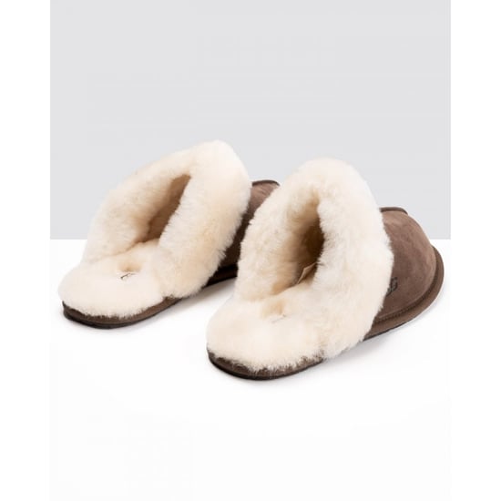Women's Ugg Classic Scuffette Slippers in Chestnut - Image 3