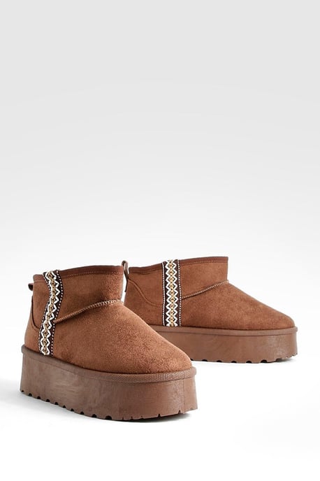 Embroidered Detail Cosy Platform Boots