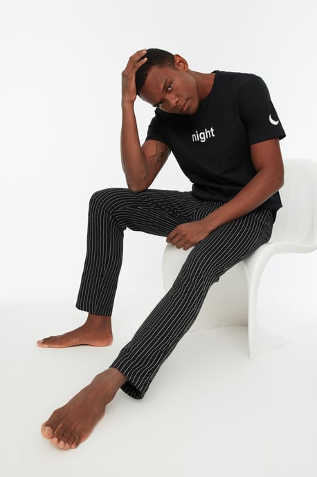 Trendyol Herrar Crew Neck Pyjamas Set - Image 5