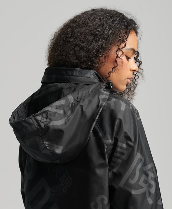 Superdry Code Essential Graphic Overhead