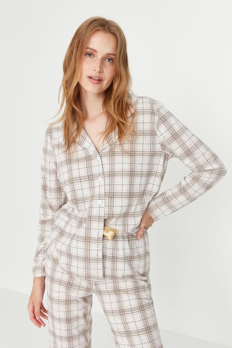 Trendyol Vrouwen Kraag Pyjama Set 2 pak - Image 4