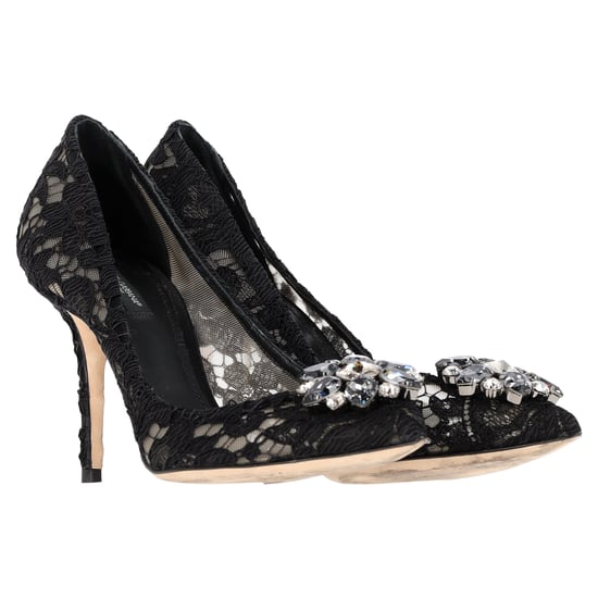 Dolce & Gabbana Spets Regnbågs Pumpar med Brosch i Svart Rayon - Image 4