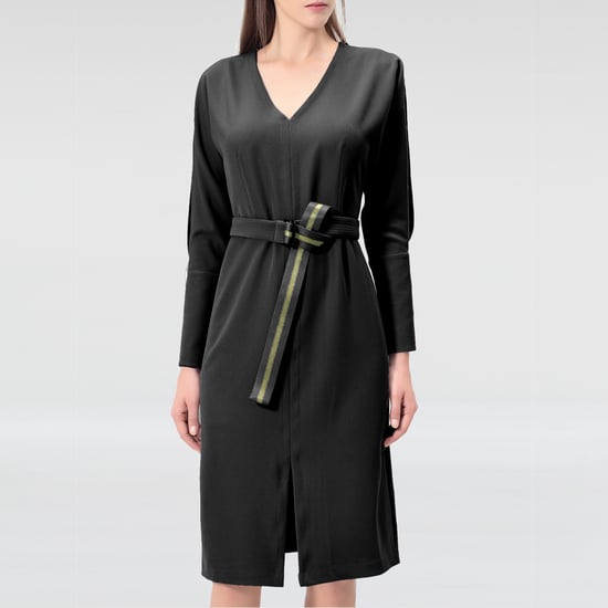 V-neck dress with bat sleeves - Image 2