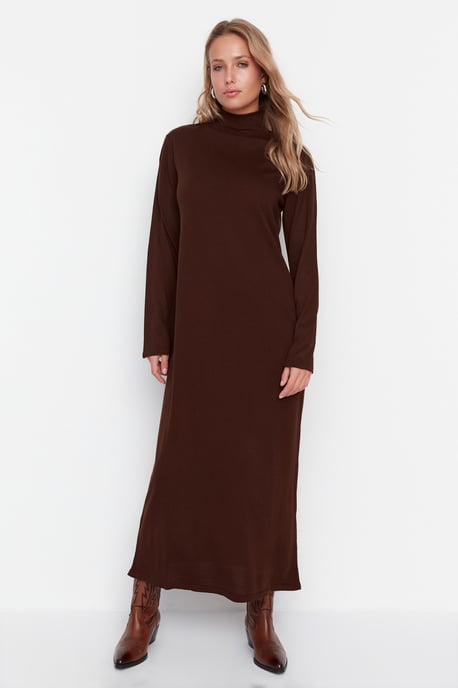 Trendyol Vrouw/Meisje Coltrui Verschuiving Maxi Bescheiden jurk - Image 2