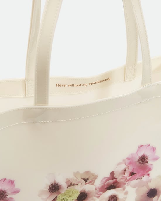 Ted Baker Ancon Neopolitan Lrg Icon Bag in Ivory