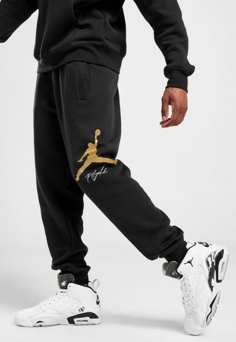 Nike Sportswear standaard trainingspak met capuchon in zwart - Image 4