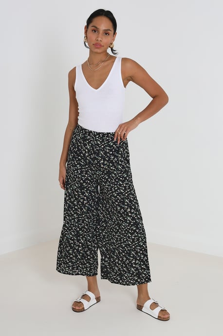 Black 'Summer Wide Leg Elasticated Wasit Floral Trousers