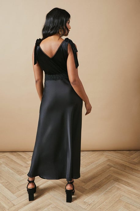 Occasion Tie Shoulder Velvet Slip Dress - Image 3