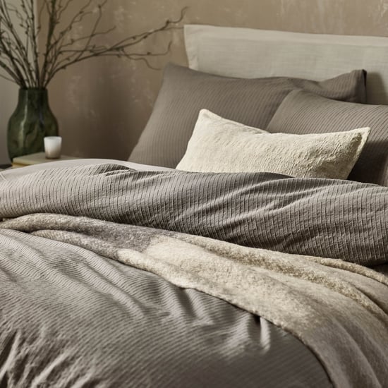 Yard Ramas Jacquard Feather Rich Cushion - Image 5