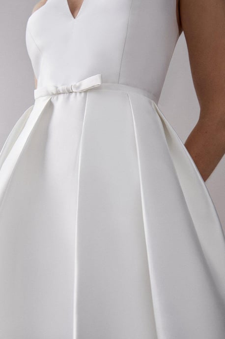 Plunge Neck Bow Waist Maxi Dress With Pockets