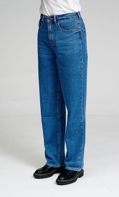 The Original Performance Loose Jeans - Medium Blue Denim