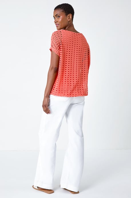 Cut Out Detail Stretch Top