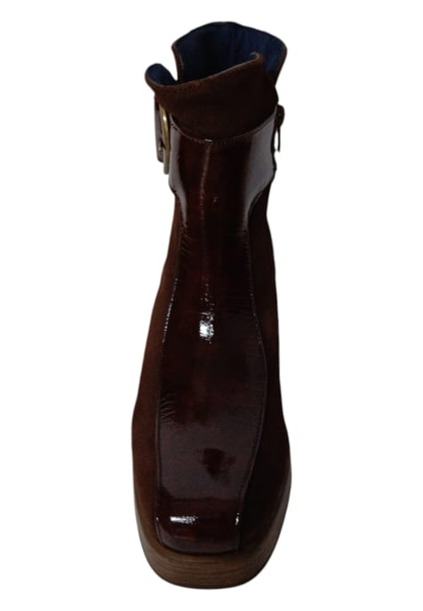 Brown women's heeled ankle boot
