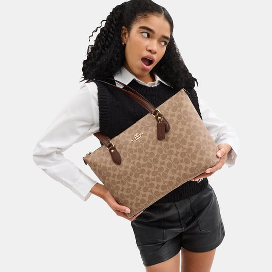 Gallery Tote in Signature Canvas