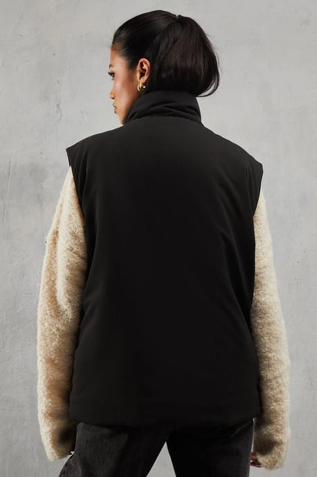 Padded Puffer Zip Pocket Gilet
