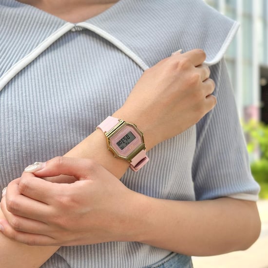 Ice Watch Ice Digit Retro - Blush Pink Women's Pink Watch 022056