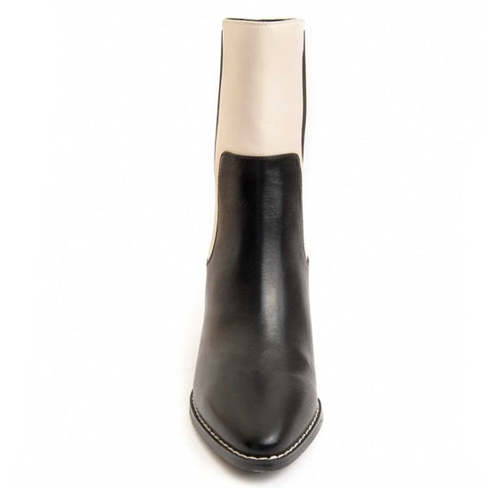 Montevita Heel Ankle Boot Calig4 In Black