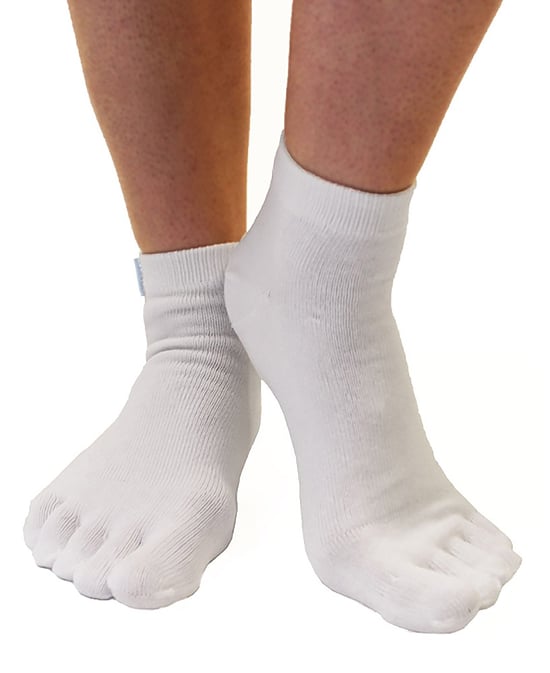 TOETOE - Mens & Ladies Essential Moisture Wicking Cotton Ankle Toe Socks - White - Image 2