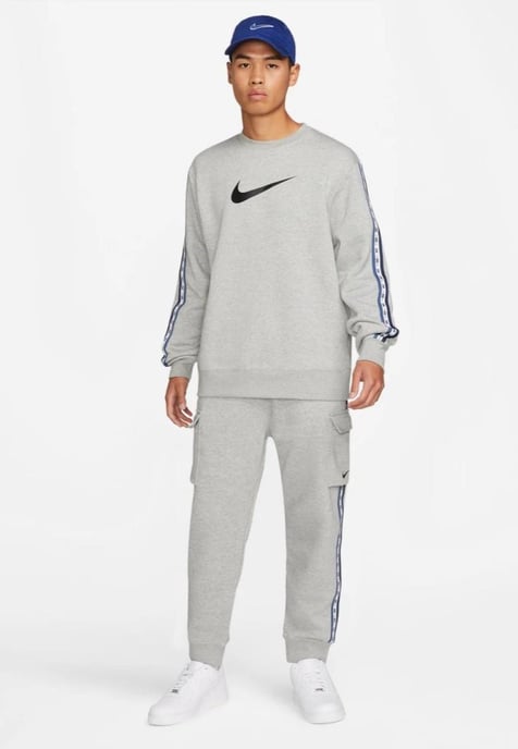Nike Fleece Sportswear heren trainingspak met ronde hals in grijs - Image 1