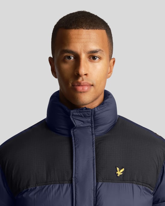 Lyle & Scott Longline vadderad pufferjacka i marinblå - Image 4