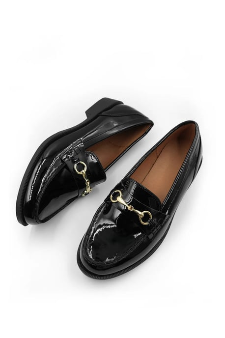 Where's That From Womens 'Guelder' Extra Wide Fit Round Toe Single Metal Bar Loafers
