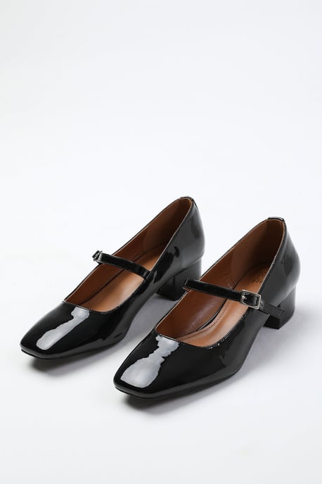 Wheres That From Womens 'Oslo' Low Block Heel With Strap And Square Toe