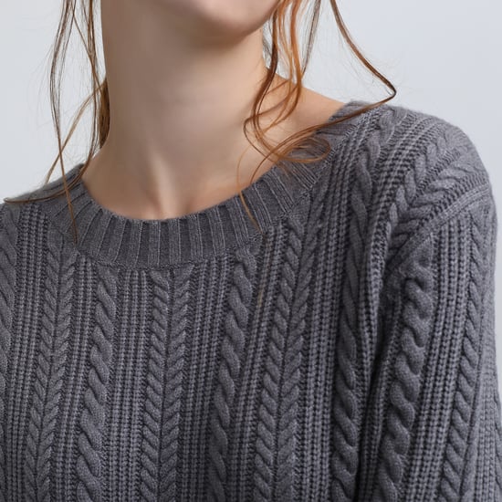 Snörning i ryggen på jumperklänning - Image 3