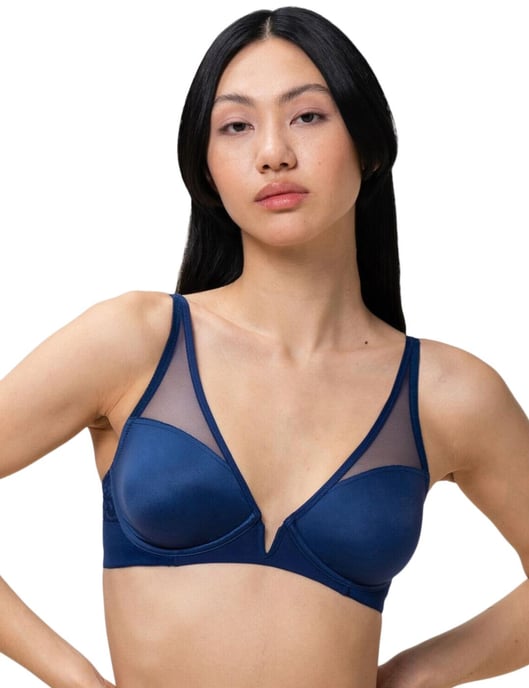 10210645 Triumph Vivid Spotlight Plunge Bra