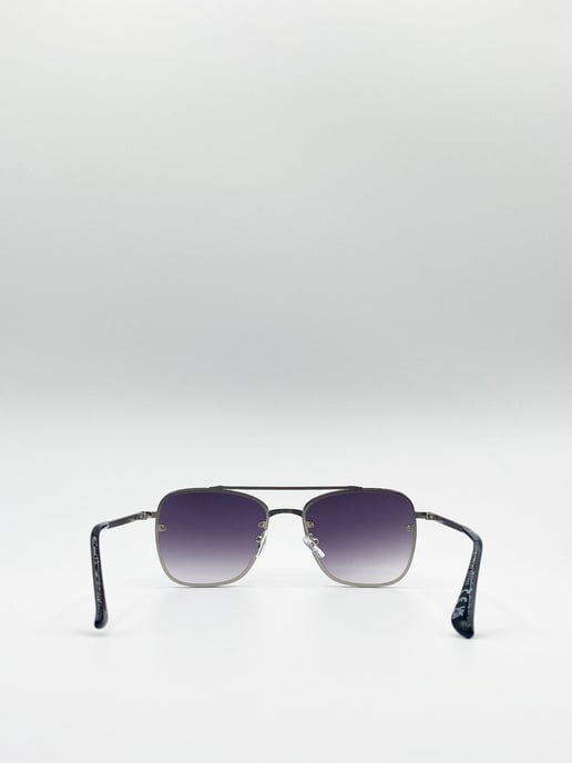 Silver Aviator Sunglasses with Metal Frames