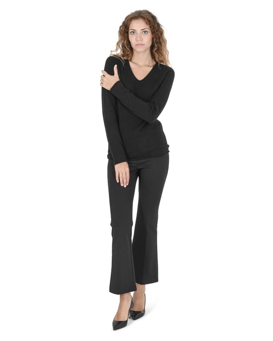 Crown Of Edinburgh Cashmere Womens V Neck Sweater Coe 0022 Black - Image 1