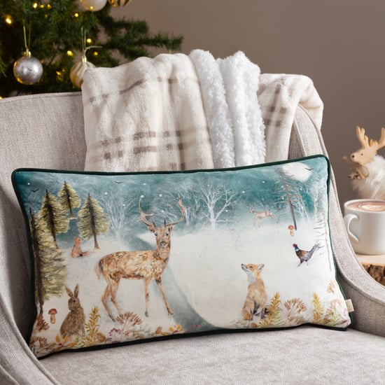 Evans Lichfield Stag Winter Velvet Piped Cushion Cover - Image 5