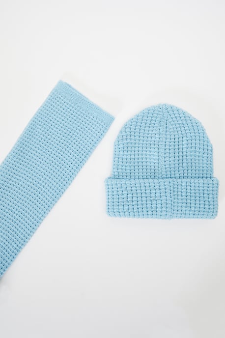 Light Blue Hat And Scarf Set