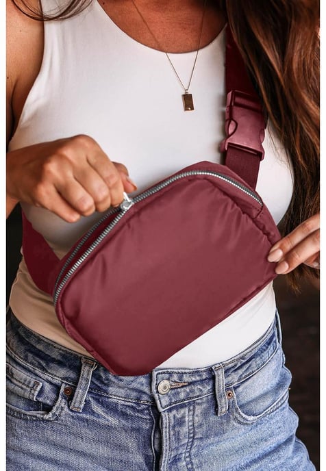 Unisex vattentät crossbody-väska med dragkedja i rött - Image 2