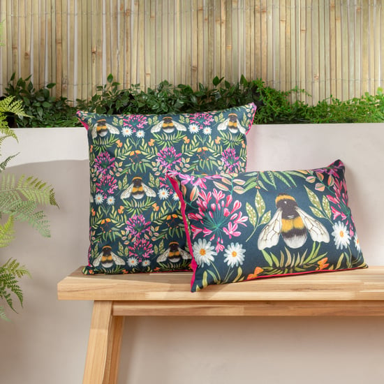 Wylder Tropics House Of Bloom Zinnia Bee Rectangular Outdoor Cushion - Image 4
