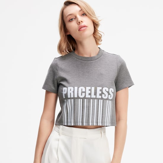 Crop t-shirt med Typo-tryck - Image 3