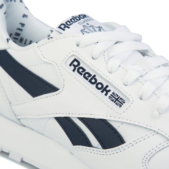 Men's Reebok Classics Classic Leather Trainers in White Navy - Image 5